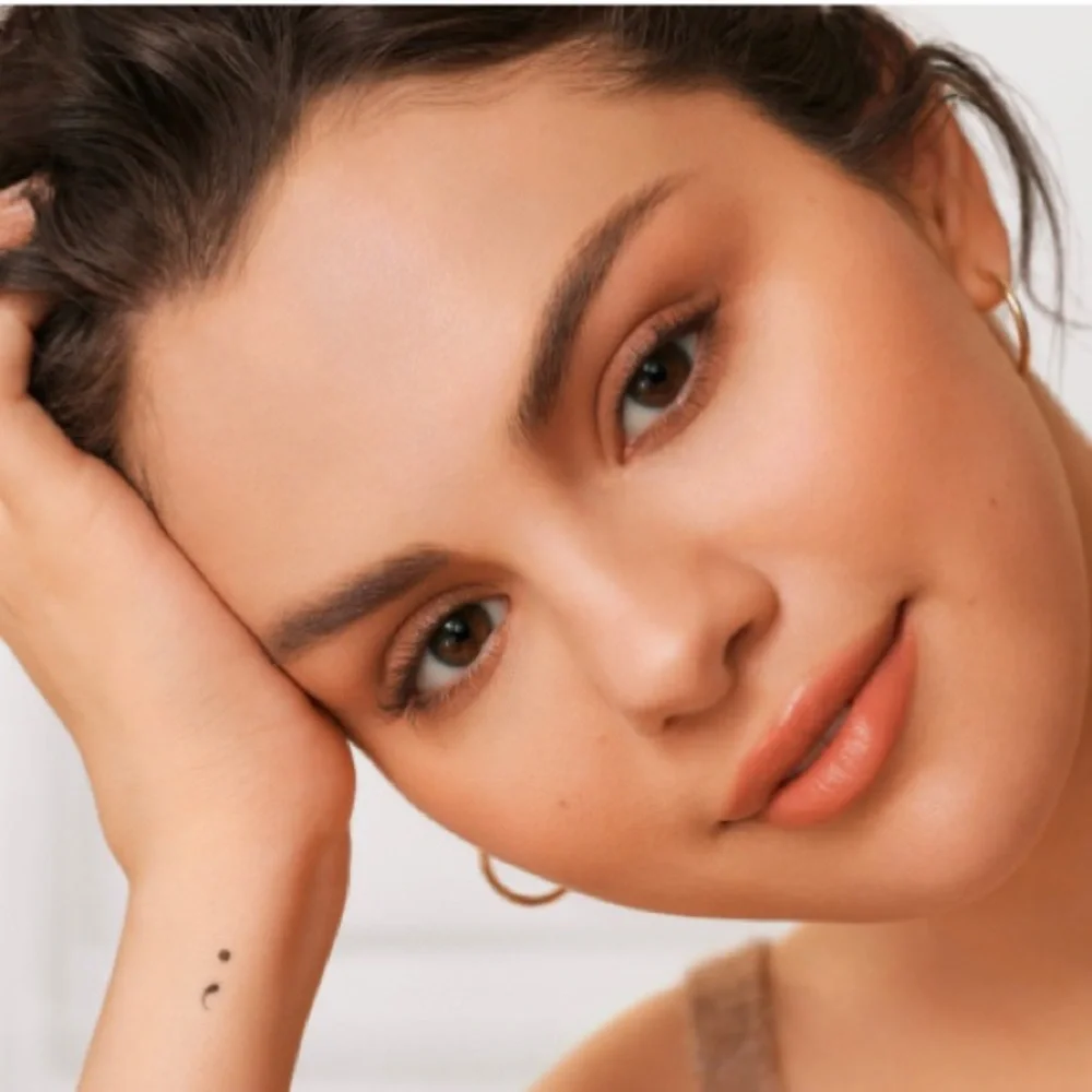 💎 Rare Beauty by Selena Gomez Liquid Touch Brightening Concealer in Shade 410N